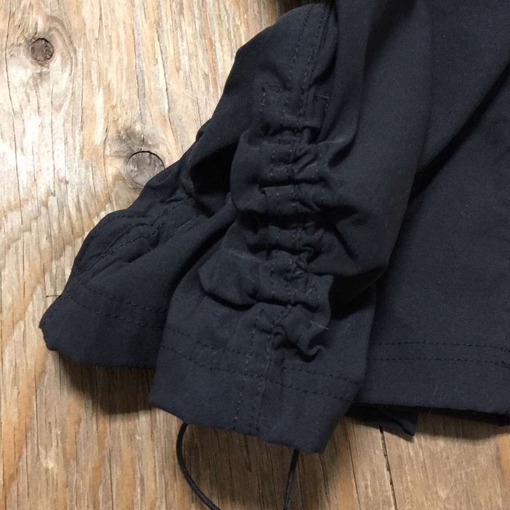 Capris - Picture 3 of 5